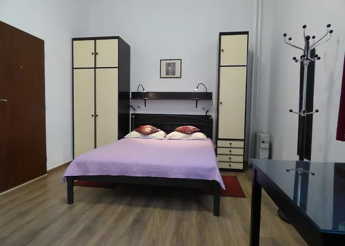 Mira Split