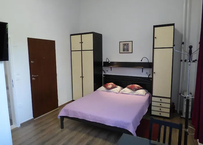 Mira Apartment *